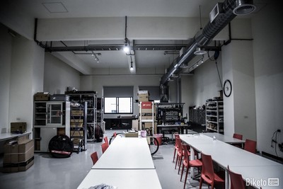 自行車工廠巡禮:DT SWISS臺灣新廠探秘|GBI|輪組|企業參觀 - 美騎網|Biketo.com